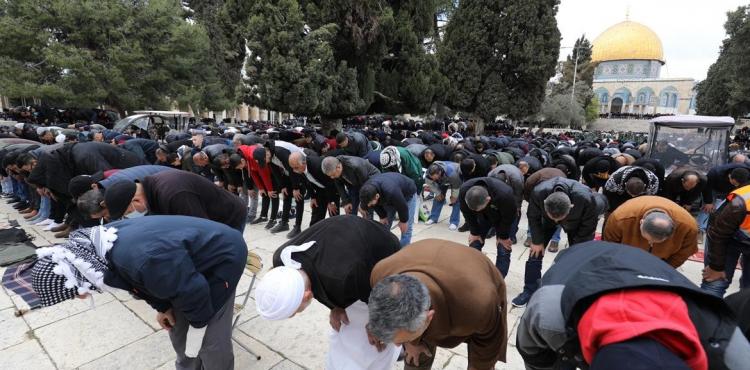صلاة عيد الأضحى في المسجد الأقصى المبارك.jpg