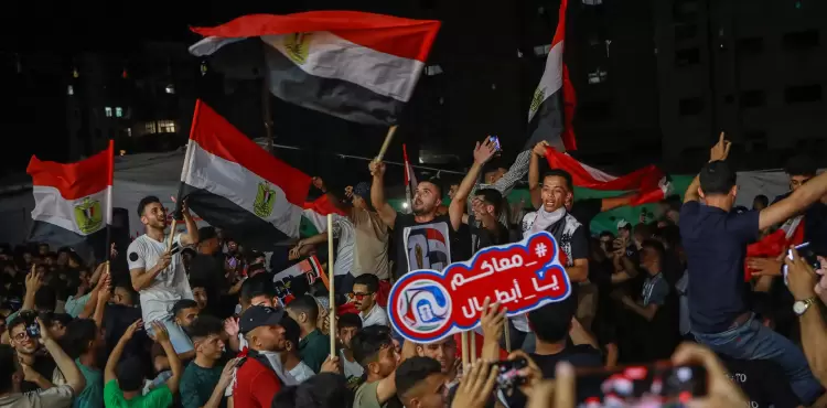 فرحة أهل غزة بفوز المنتخب المصري