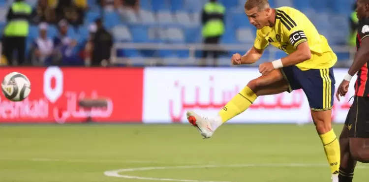 هل ينجح رونالدو في بلوغ هدفه الألف في 2026؟