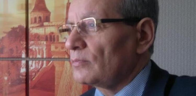 الطبيب خليل نزال.jpg