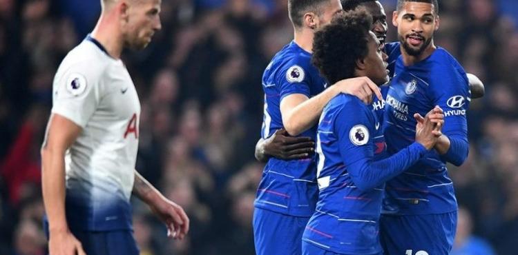 لاعبو تشيلسي وتوتنهام
