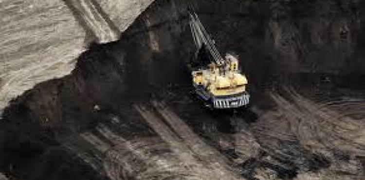 رمال النفط في ألبرتا الكندية