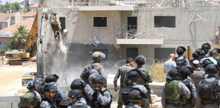 هدم بنايتين في مستوطنة بيت إيل