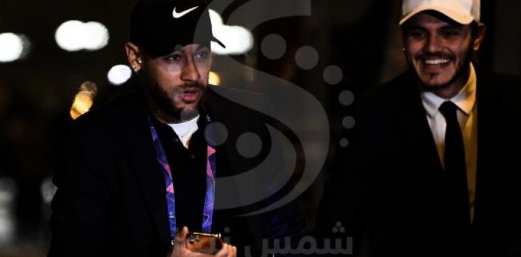 نيمار مصاب بالقلق بسبب غياب كرة القدم.jpg