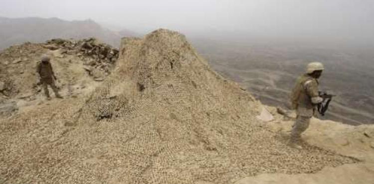 جنود سعوديون على الحدود مع اليمن