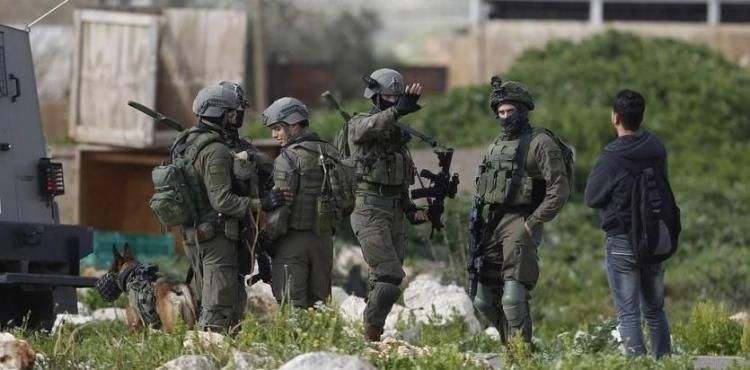 اصابات ومداهمات في بلدة الزاوية غرب سلفيت