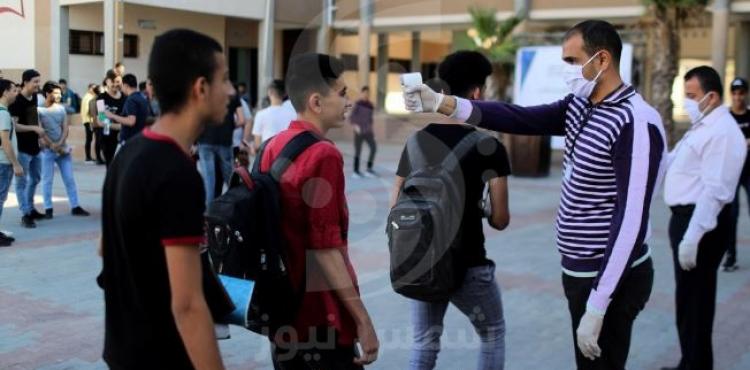 فحص حرارة طلبة الثانوية العامة..JPG