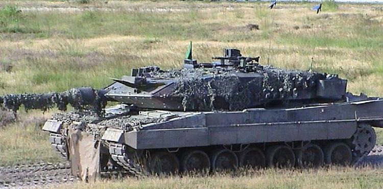 دبابة ليوبارد - 2.jpg