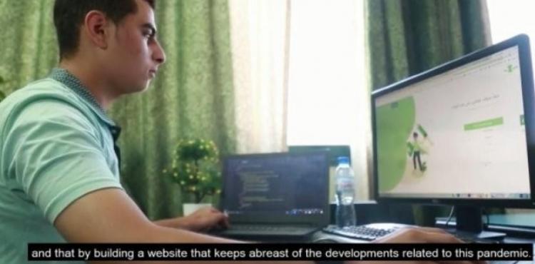 طالب من غزة يفوز بجائرزة.jpg