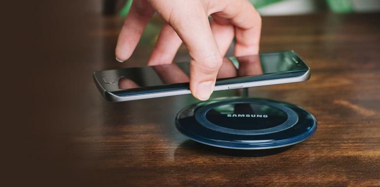 شحن هاتف لاسلكي..jpg