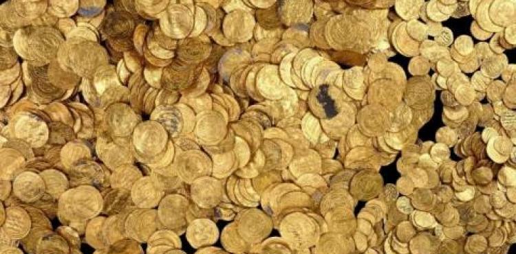 القطع الذهبية التي عثر عليها الغواصون