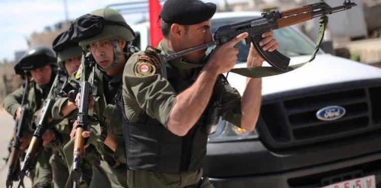 عناصر من الأمن الفلسطيني بالضفة