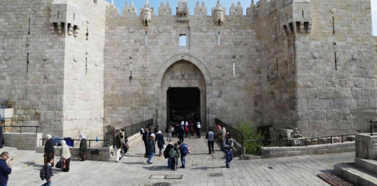 باب العامود