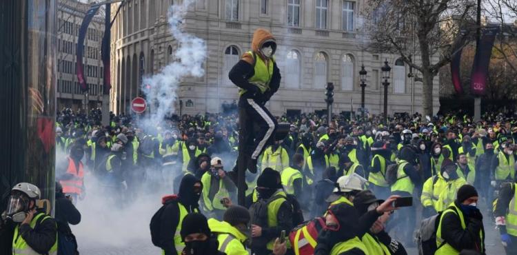 السترات الصفراء 