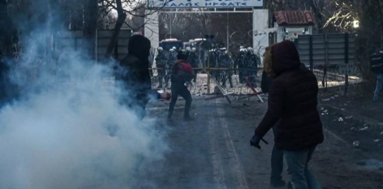 greece-police-border-with-turkey.jpg