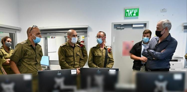 غانتس مع فرقة غزة