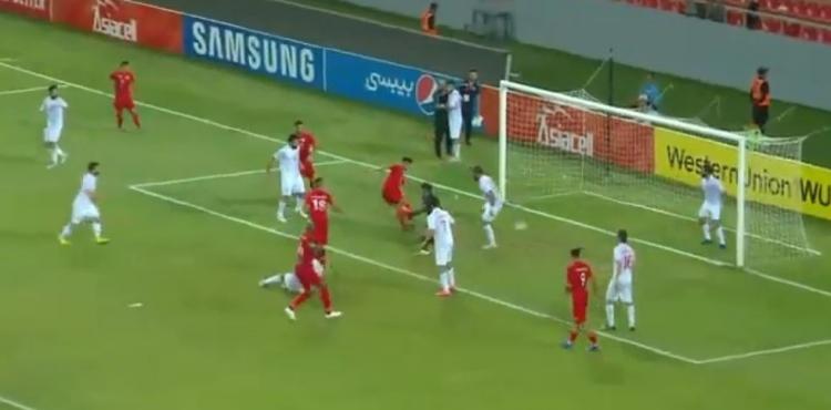 المنتخب الفلسطيني ونظيره السوري 