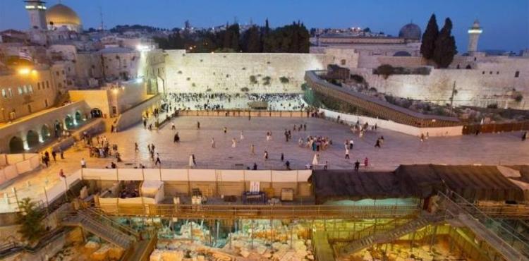 قطار في القدس