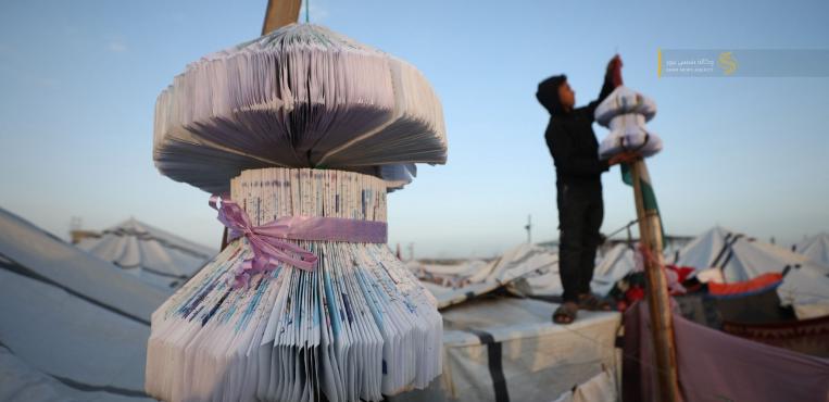 المخيمات تستعد لتزيين خيامها استقبالًا لشهر رمضان