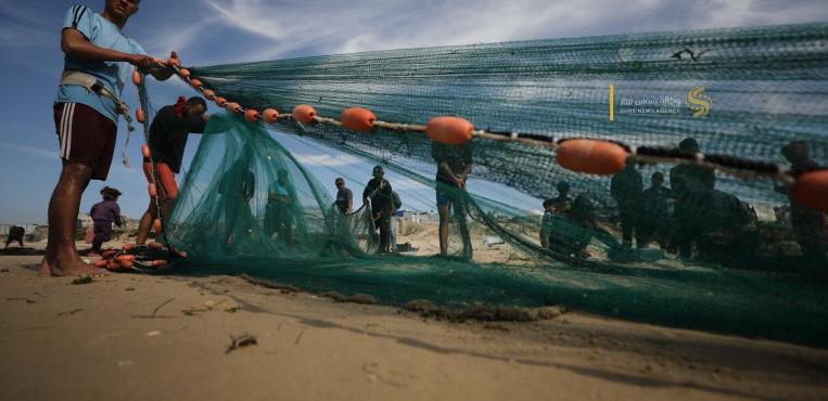 صيادو غزة يواجهون التضييق الإسرائيلي بالإصرار