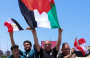 حسام حسن يرفع علم فلسطين