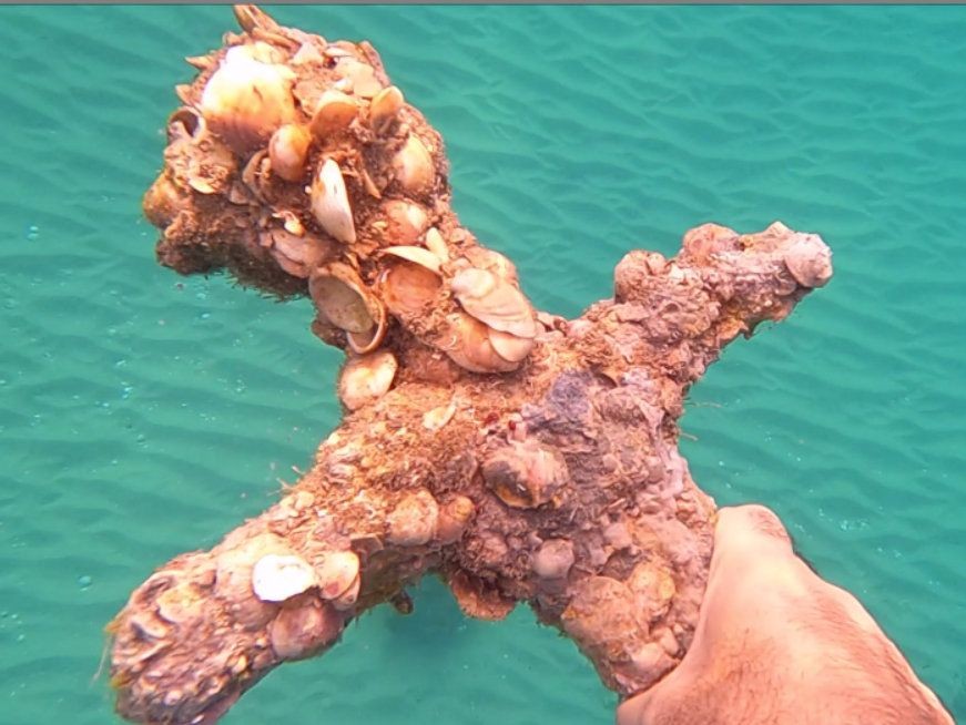 سيف اثري.jpeg