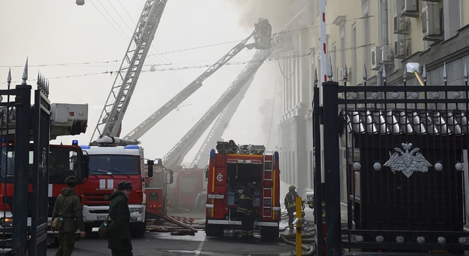حريق ضخم في منشأة روسية.jpg