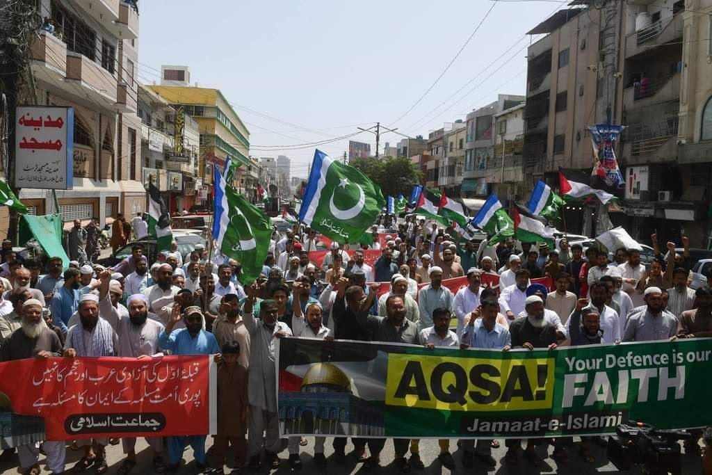 مسيرة في باكستان نصرة للأقصى.jpg