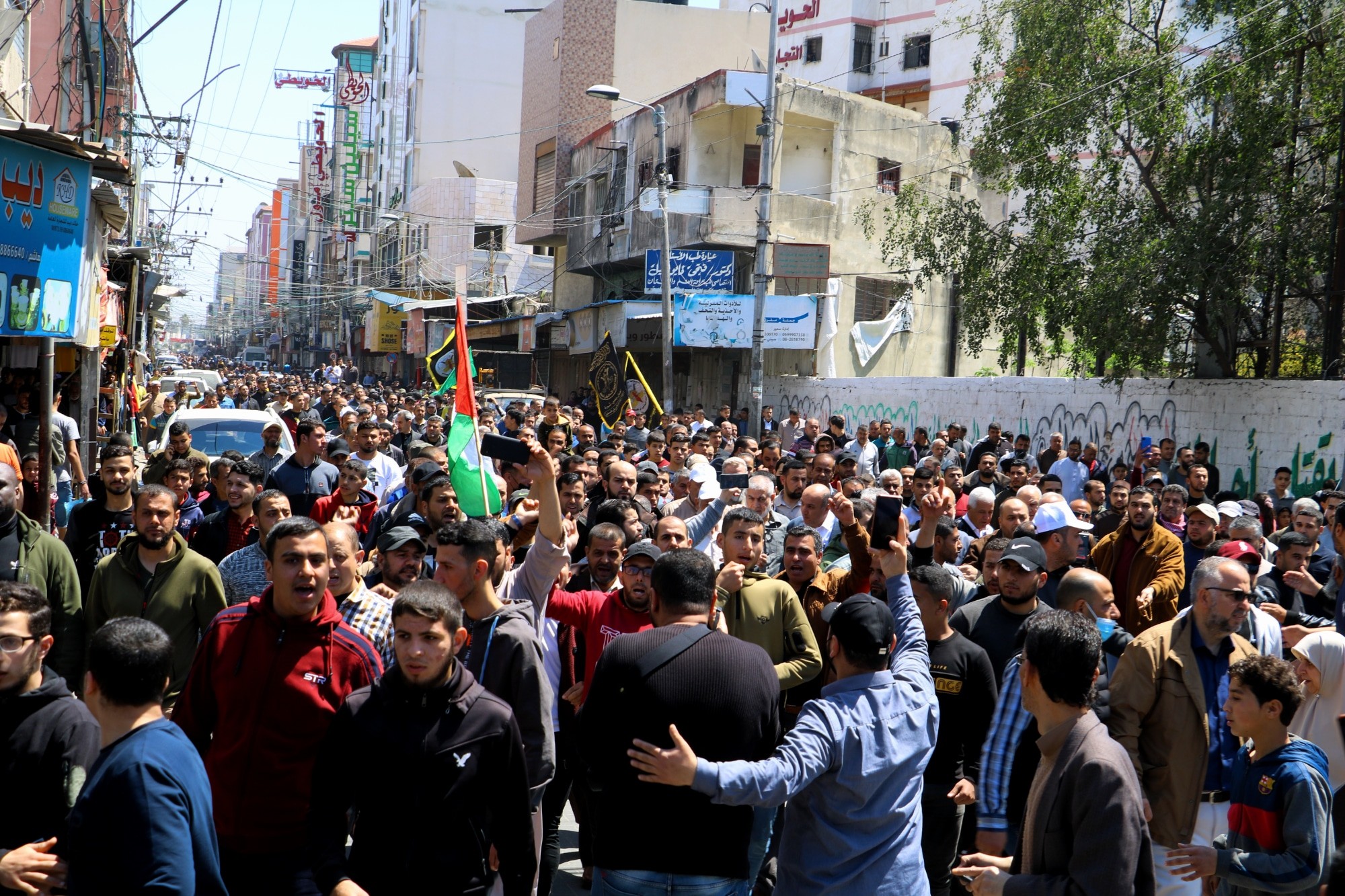 مسيرة في غزة تضامنا مع الأقصى.jpg