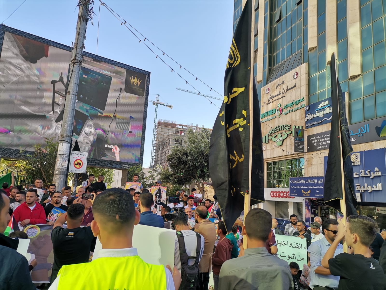 وقفة تضامنية مع الأسير خليل عواودة في الخليل 13.jpg