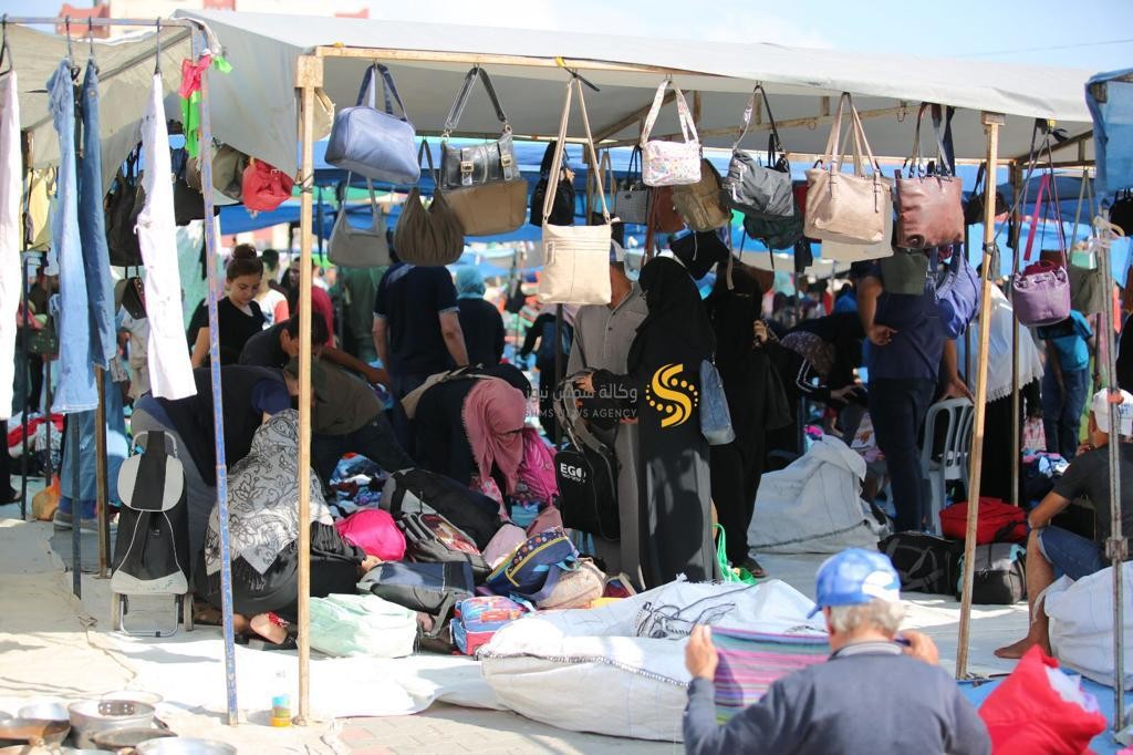 سوق البالة في النصيرات 1.jpg