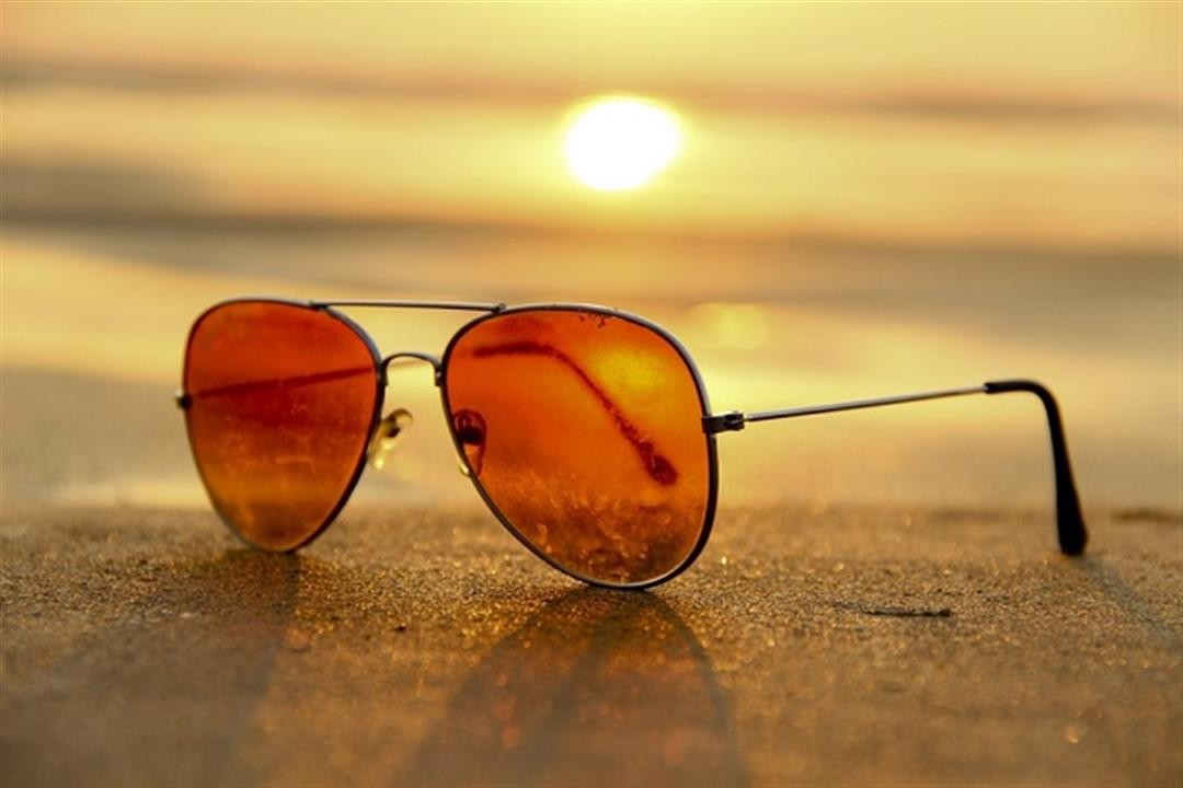 النظارات الشمسية.jpg