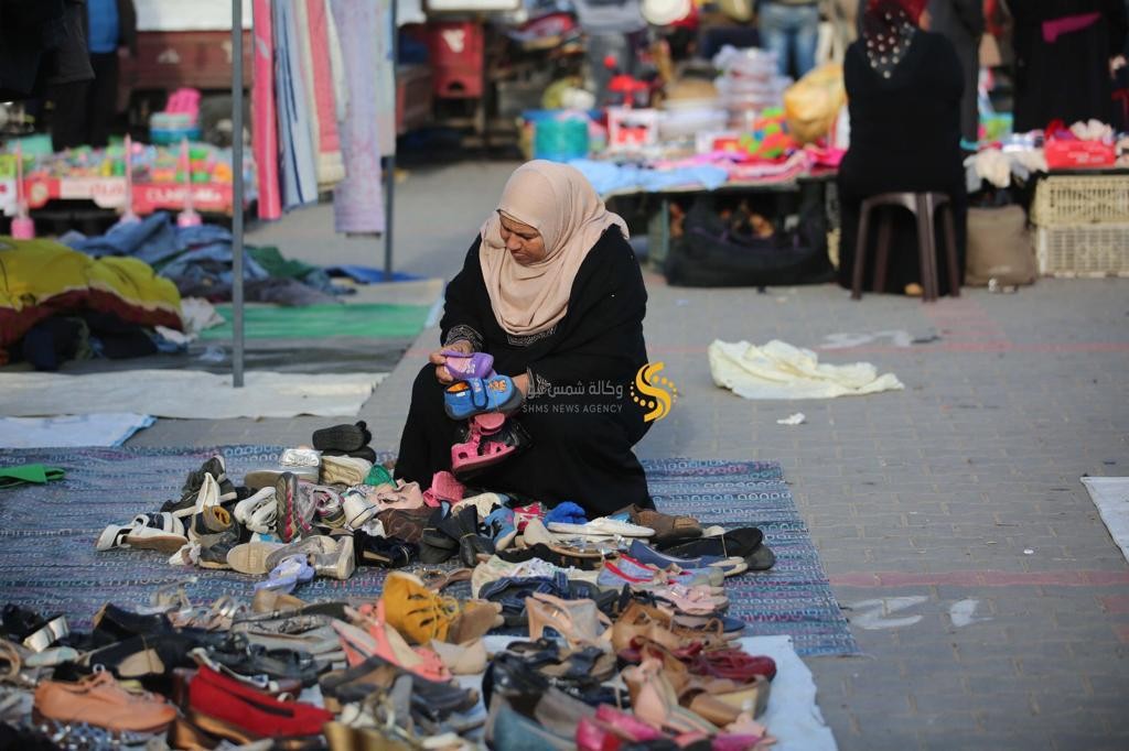 سوق البالة في النصيرات ملابس مستعملة 9.jpg