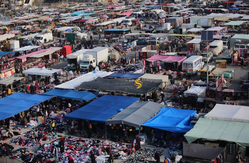 سوق البالة في النصيرات ملابس مستعملة 5.jpg