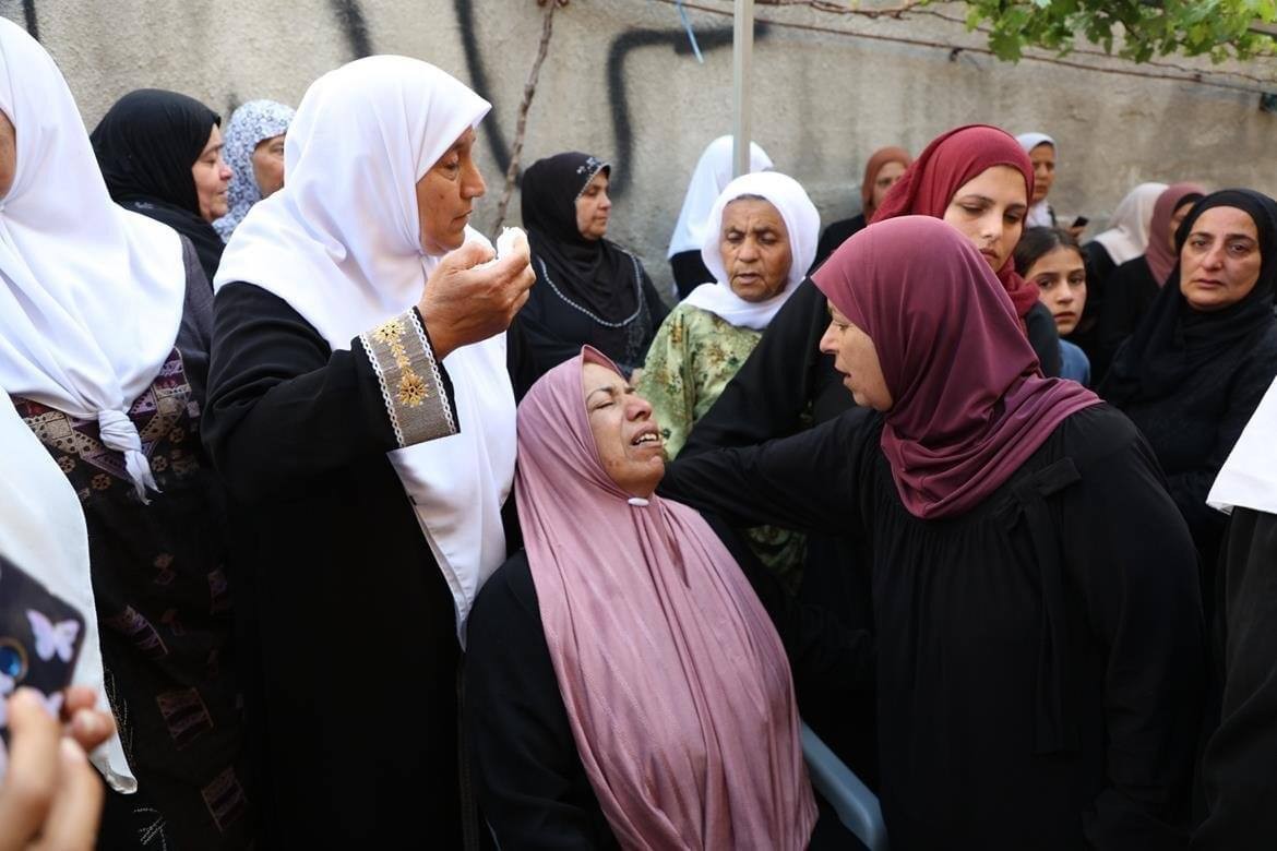 جنازة الشهيد كمال علاونة 1.jpg