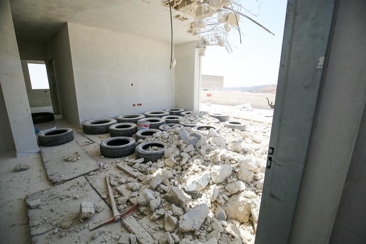 هدم منزل في القدس.jfif