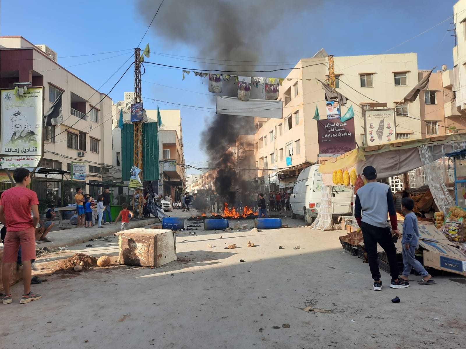 الجيش اللبناني يقتحم مخيم نهر البارد اضراب شامل.jpg