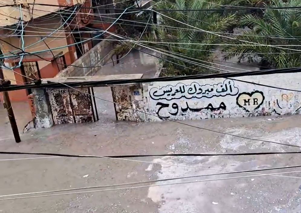 غزة تغرق في مياه الامطار.JPG