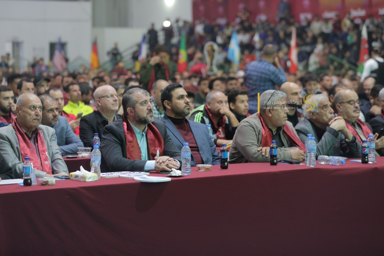 جماهير غزة تستمتع بمشاهدة كأس العالم في غزة.jpg