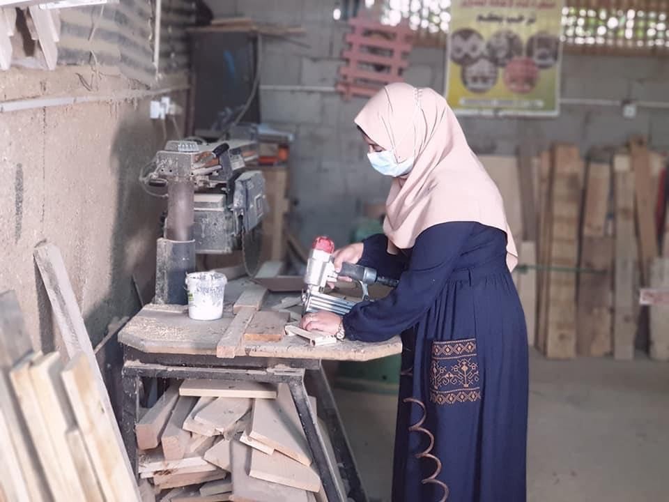 الشابة الفلسطينية تحرير أبو شاب.jpg