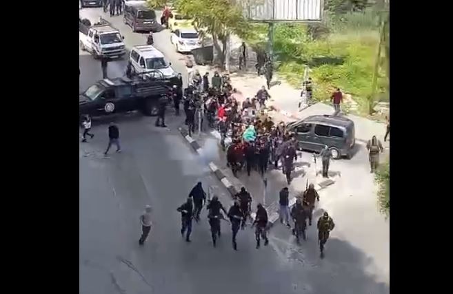 فيديو اعتداء أمن السلطة على جنازة الشهيد عبد الفتاح خروشة في نابلس.JPG