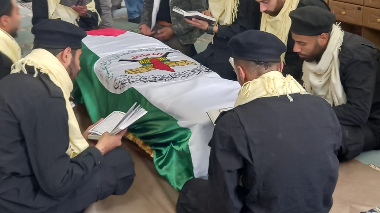 جنازة عسكرية .. الشهيد القائد علي الأسود.jpg