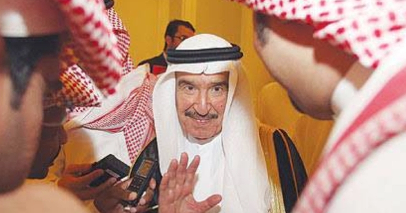 سبب وفاة خالد القصيبي 2023 – وزير الاقتصاد السعودي.webp