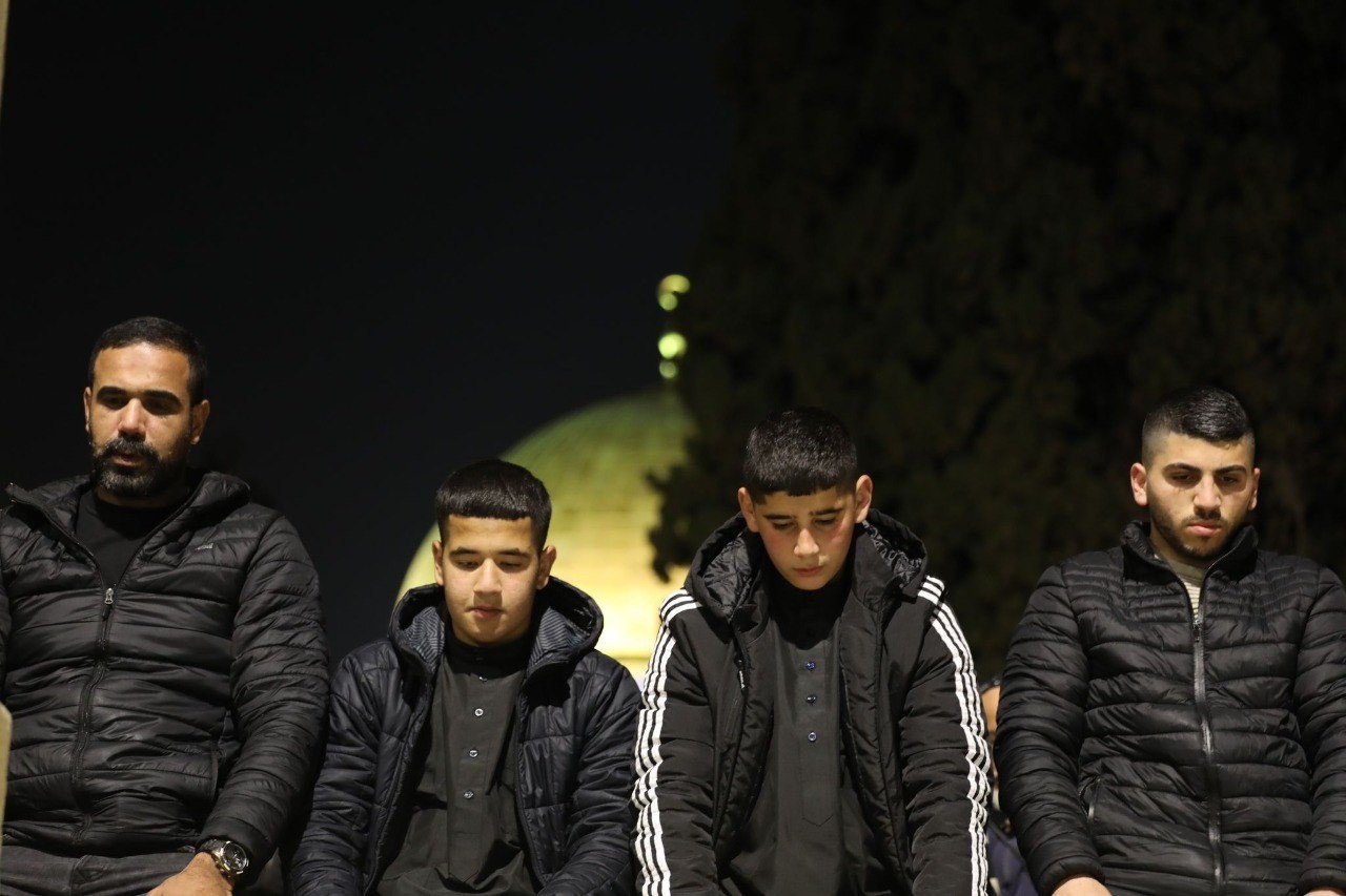 الصلاة في المسجد الأقصى 1.jpg