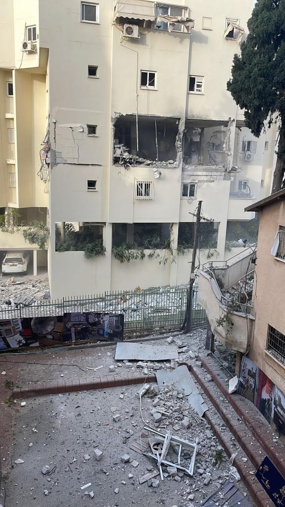 قصف المقاومة لمنازل المستوطنين في تل أبيب.jpg