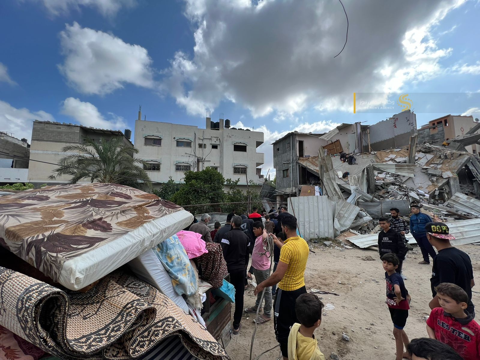 آثار الدمار في منزل عائلة ياسين في حي الزيتون شرق غزة 5.jpg