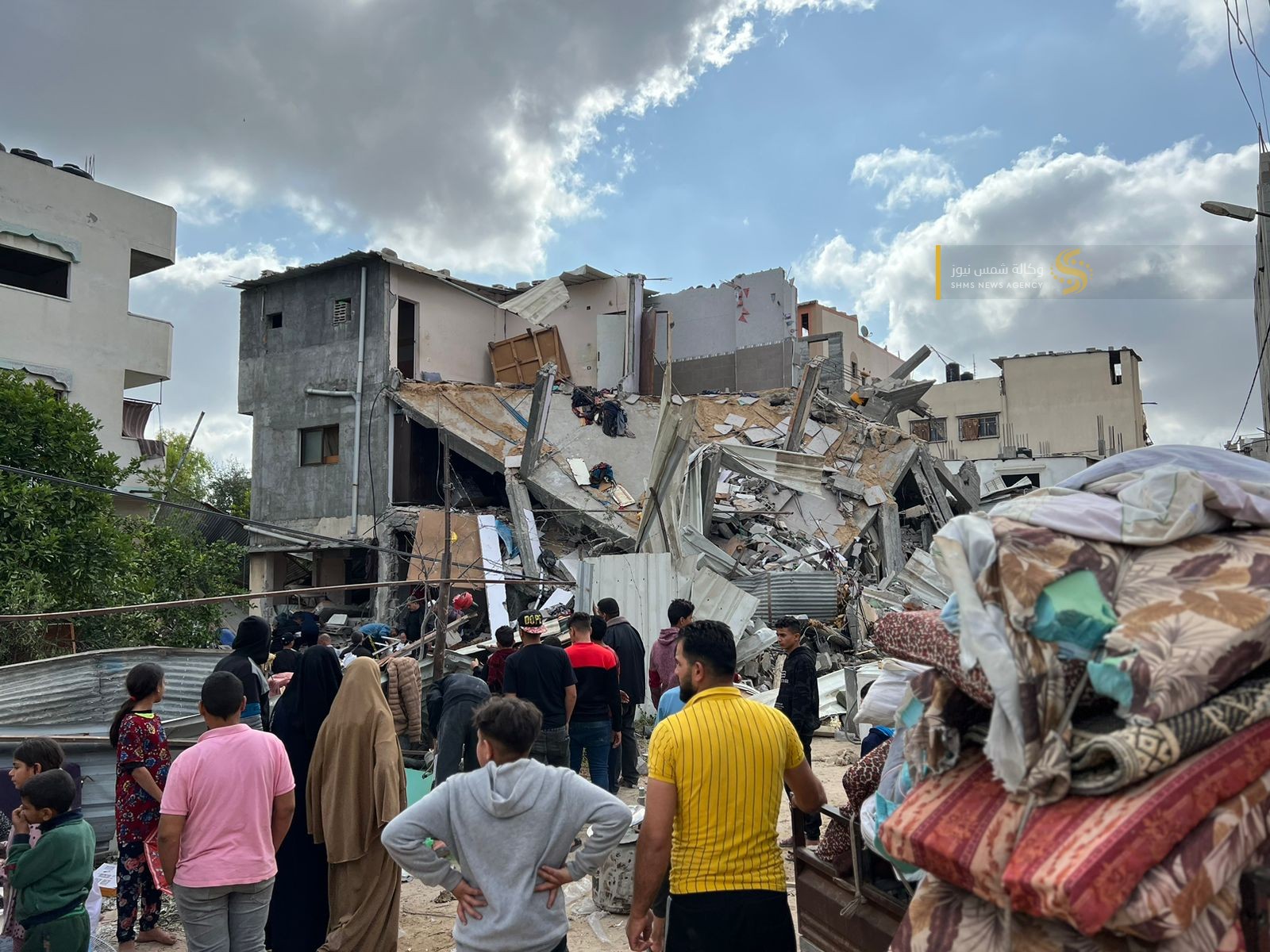 آثار الدمار في منزل عائلة ياسين في حي الزيتون شرق غزة 1.jpg