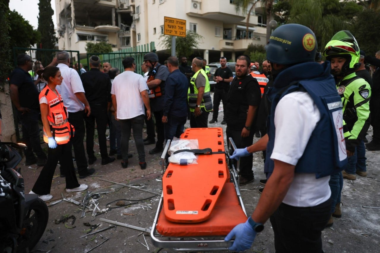 أثار الدمار الذي خلفته صواريخ المقاومة في تل أبيب ومستوطنات غلاف غزة 1.jpg