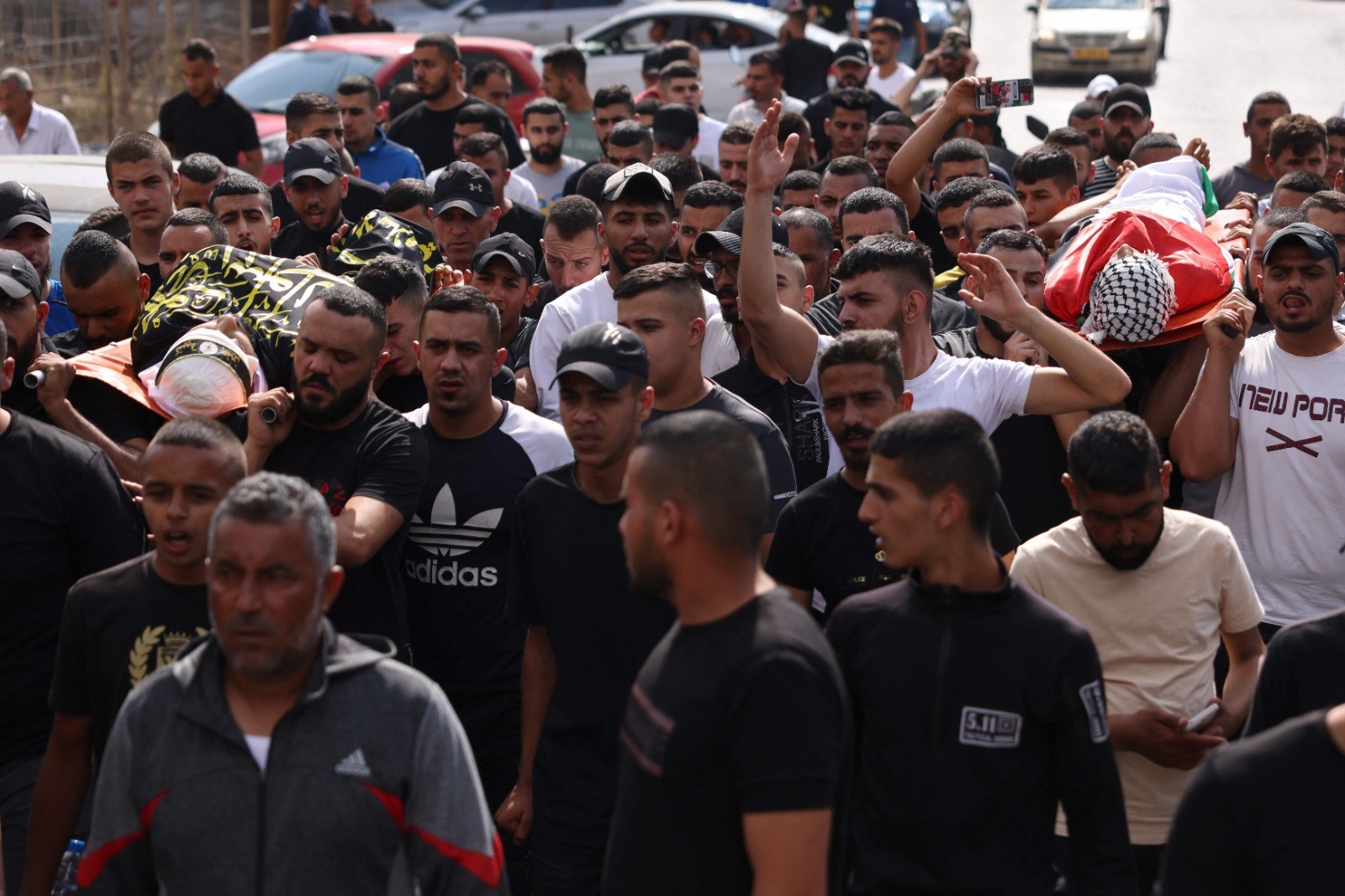 تشيع شهداء جنين.jpg