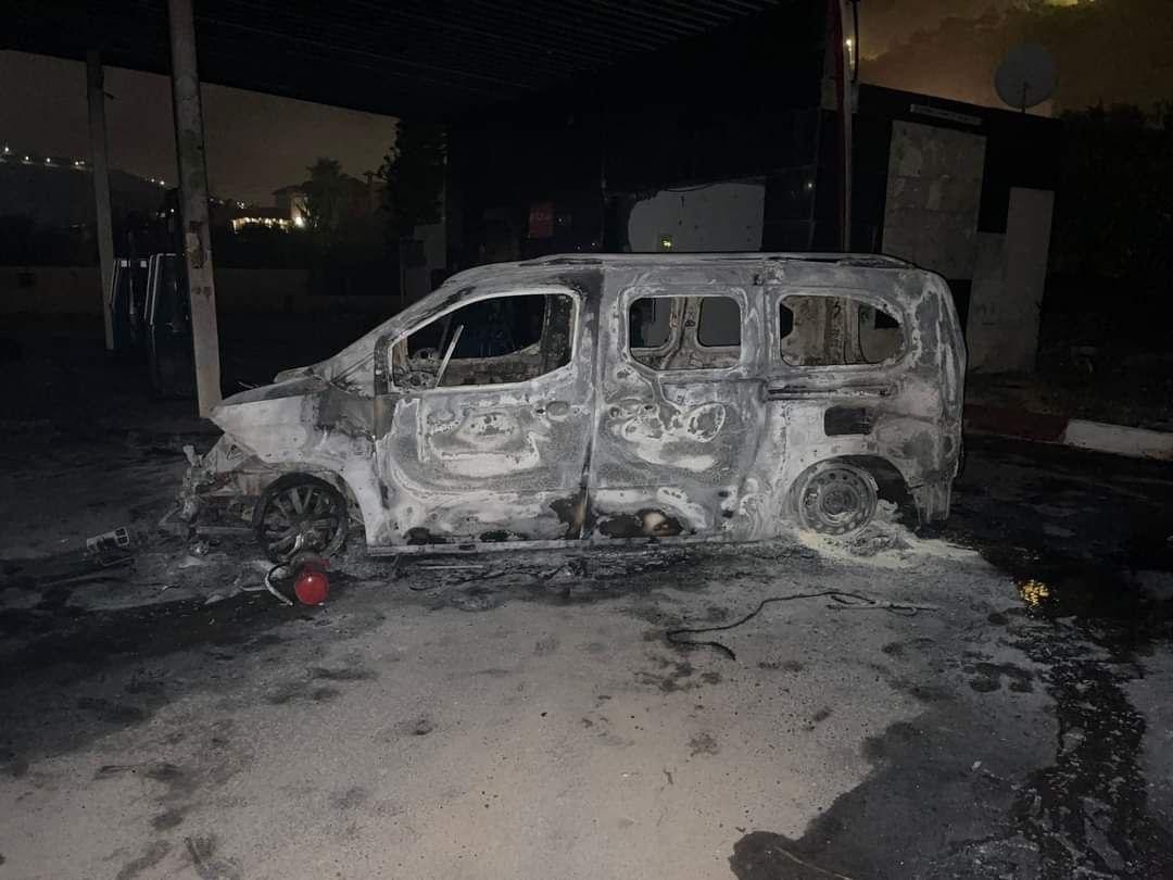 حرق مركبات في نابلس.jpg
